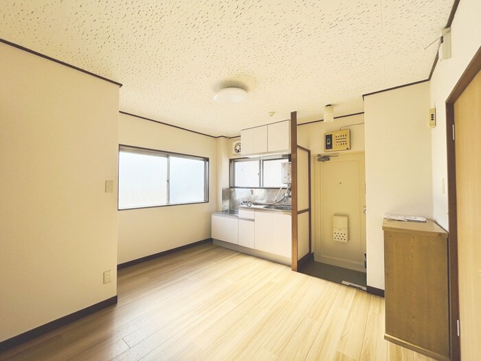 物件内観写真19　(廊下)