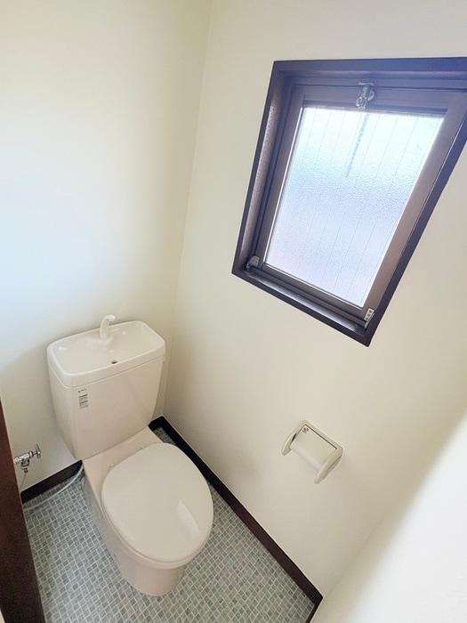 物件内観写真12　(トイレ)