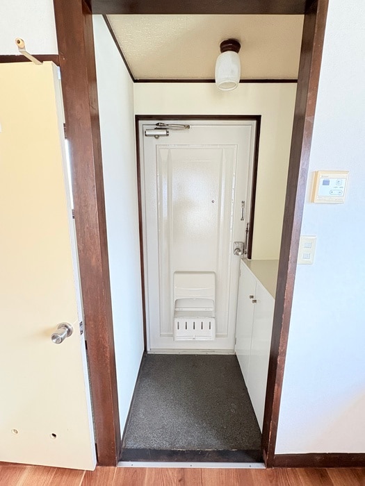 物件内観写真17　(玄関)