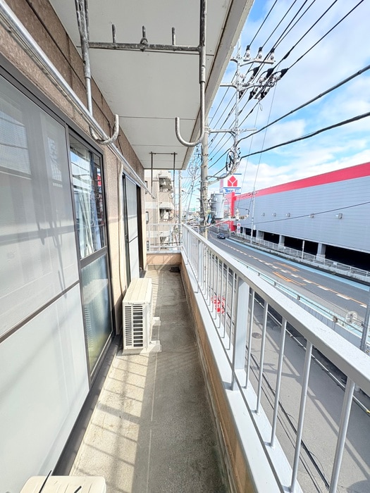 物件内観写真20　(室内からの展望)