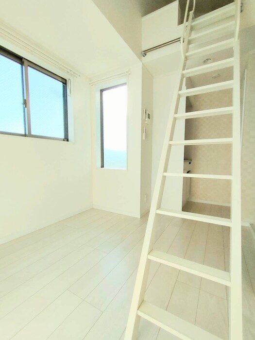 物件内観写真6　(居室)