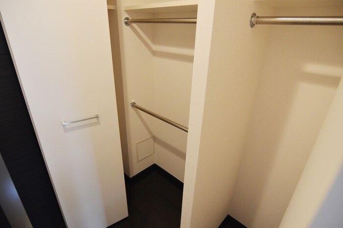 物件内観写真16　(収納)