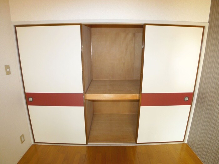 物件内観写真11　(収納)