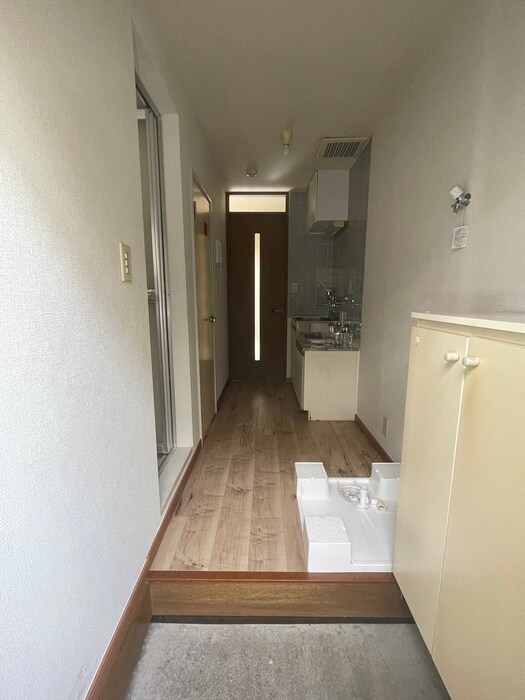 物件内観写真15　(玄関)