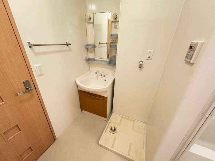 物件内観写真14　(洗面)