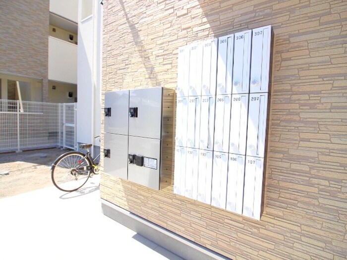 物件外観写真4　(建物設備)