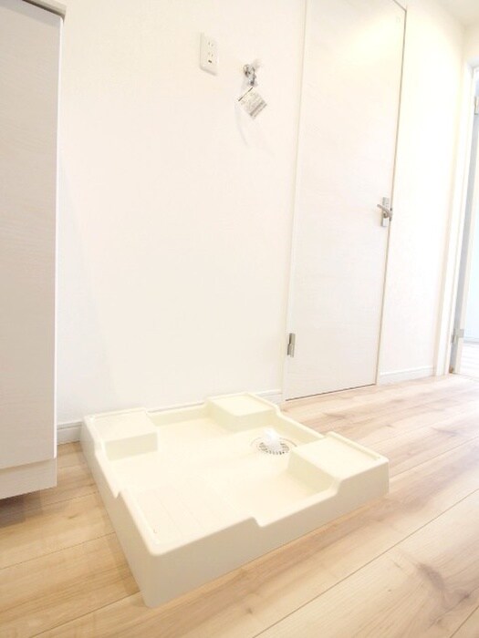 物件内観写真21　(洗濯機置場)