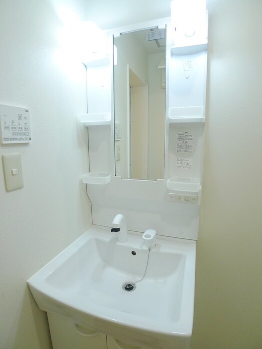 物件内観写真7　(洗面)