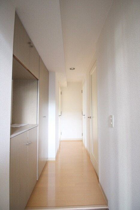 物件内観写真7　(玄関)