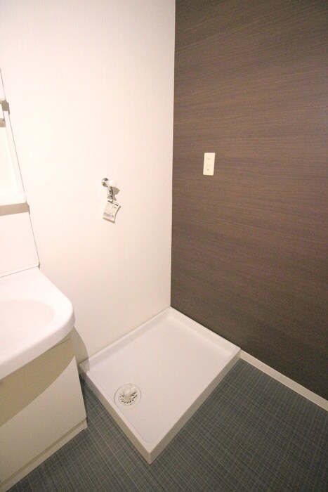 物件内観写真14　(洗濯機置場)