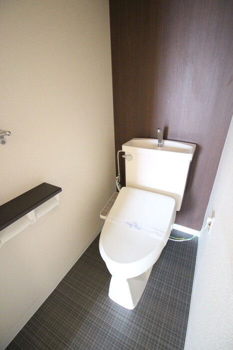 物件内観写真15　(トイレ)