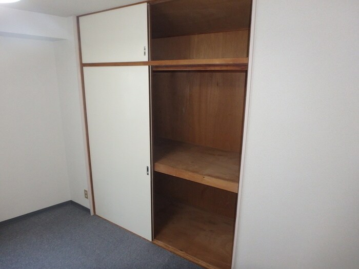 物件内観写真9　(収納)