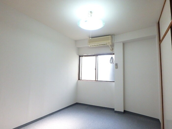 物件内観写真15　(居室)