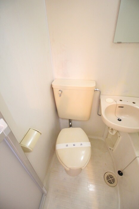 物件内観写真9　(トイレ)