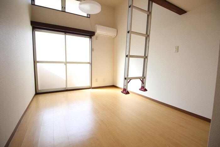 物件内観写真13　(居室)