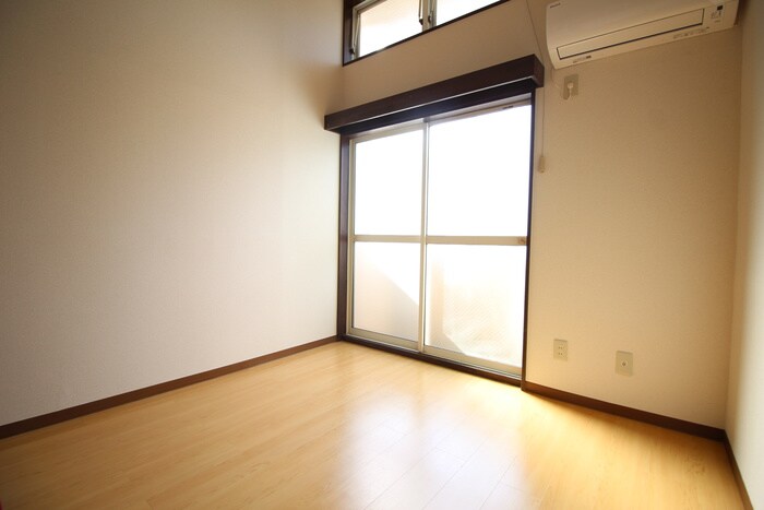 物件内観写真17　(居室)