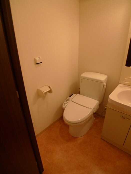 物件内観写真13　(トイレ)