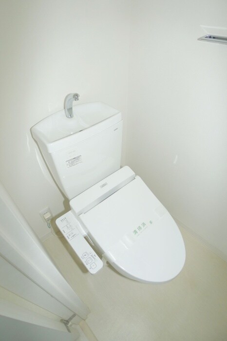 物件内観写真14　(トイレ)