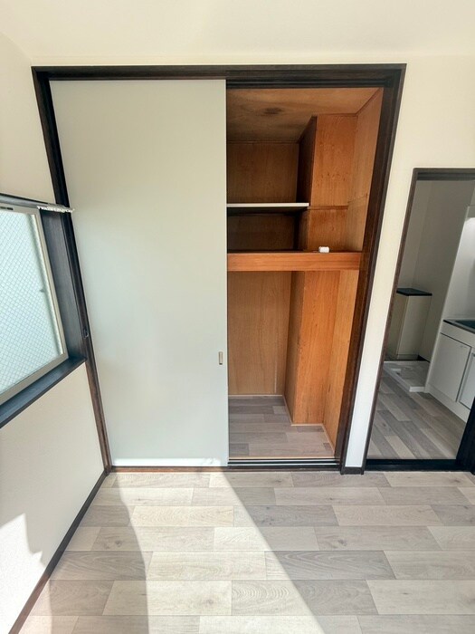 物件内観写真18　(収納)