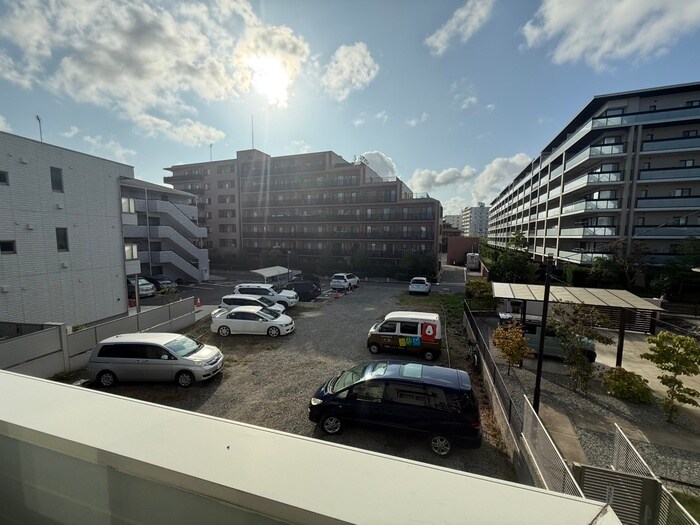 物件内観写真22　(室内からの展望)