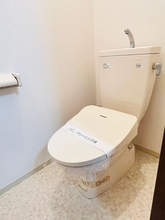 物件内観写真11　(トイレ)