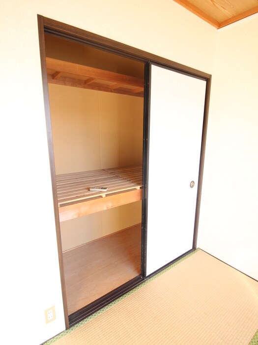 物件内観写真13　(収納)