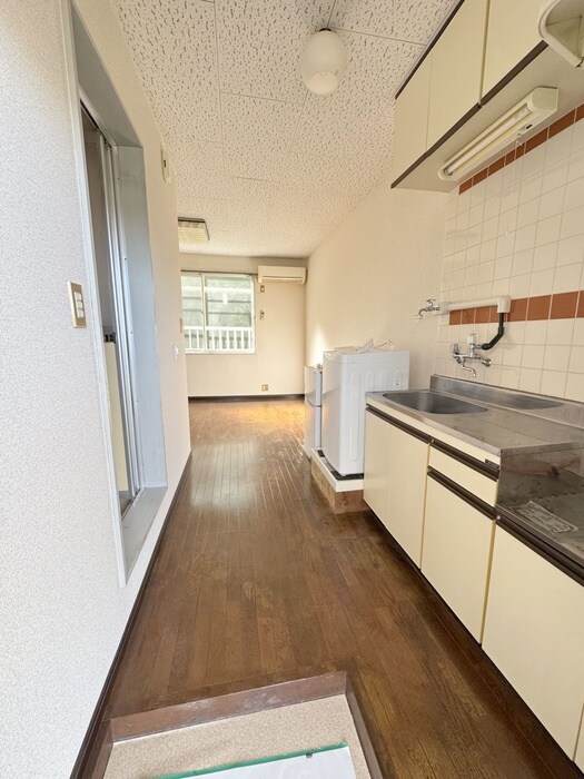 物件内観写真17　(廊下)