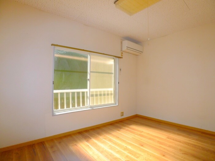 物件内観写真19　(室内からの展望)