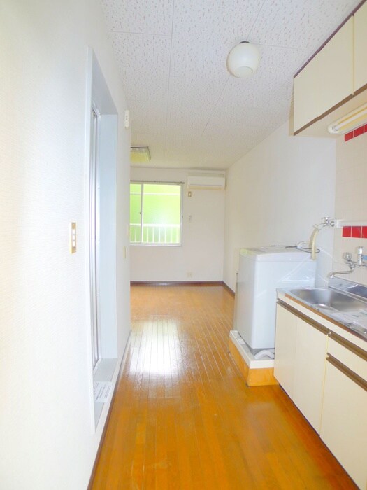 物件内観写真21　(廊下)