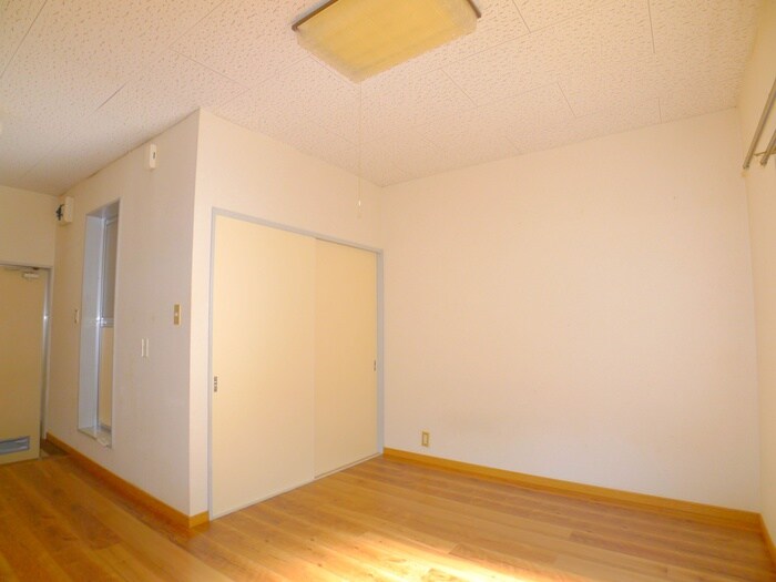 物件内観写真22　(居室)