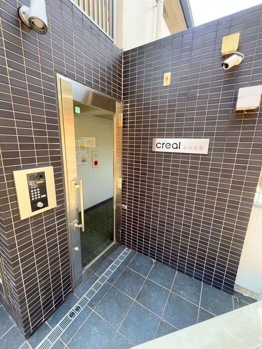 物件外観写真6　(エントランス部分)