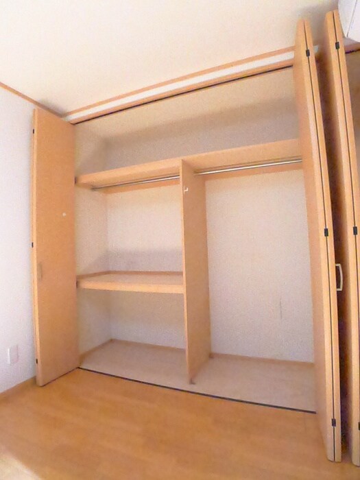 物件内観写真10　(収納)