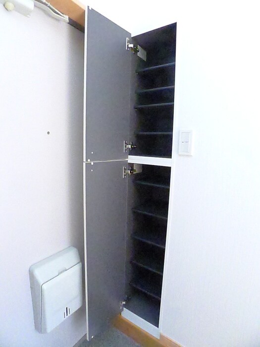 物件内観写真15　(靴箱)