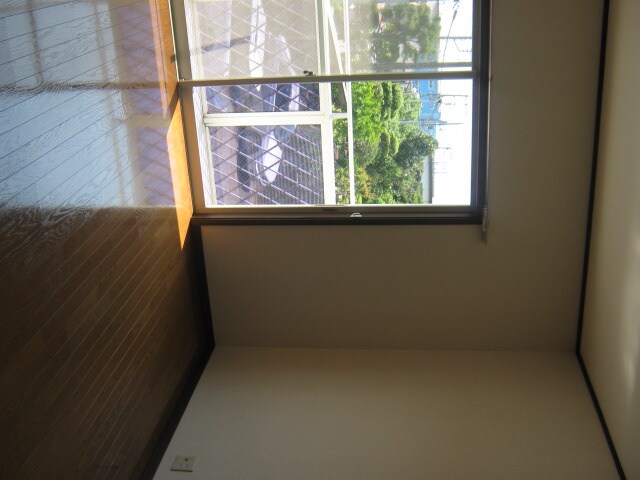 物件内観写真15　(居室)