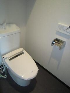 物件内観写真14　(トイレ)