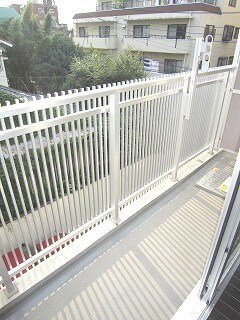 物件内観写真16　(室内からの展望)