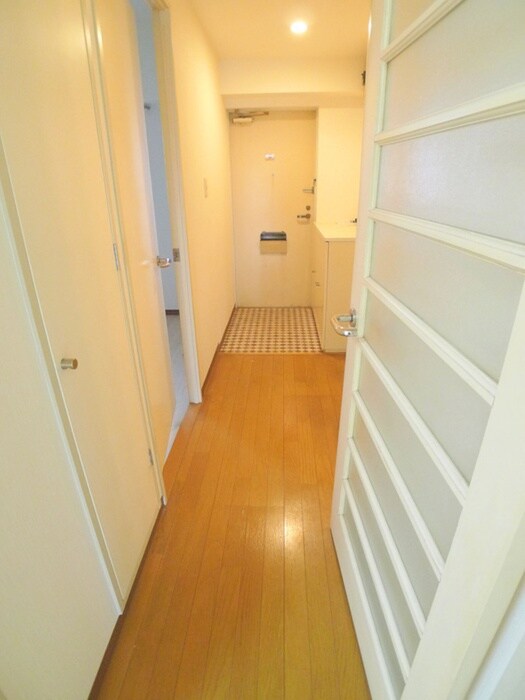 物件内観写真15　(廊下)