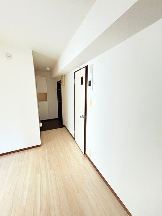 物件内観写真19　(廊下)