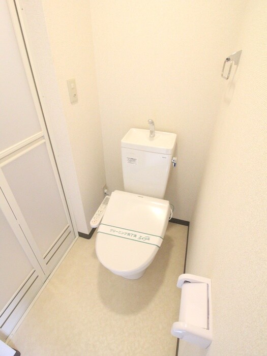 物件内観写真12　(トイレ)