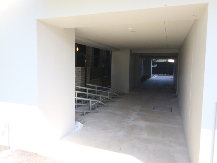 物件外観写真6　(駐輪場)