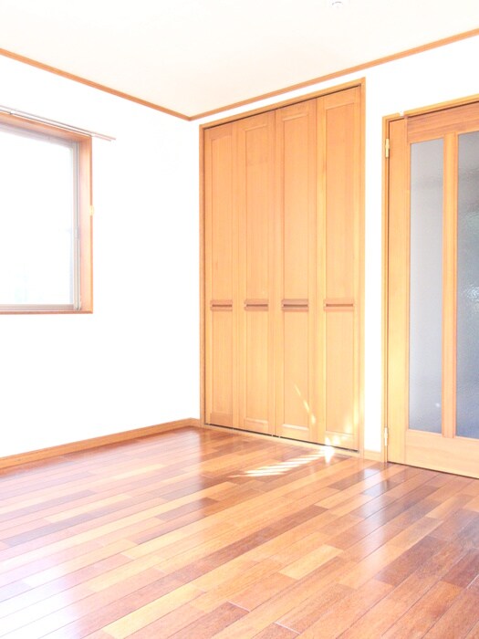 物件内観写真13　(居室)