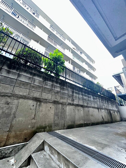 物件内観写真20　(室内からの展望)