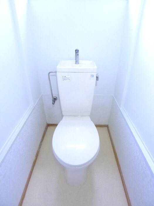 物件内観写真14　(トイレ)