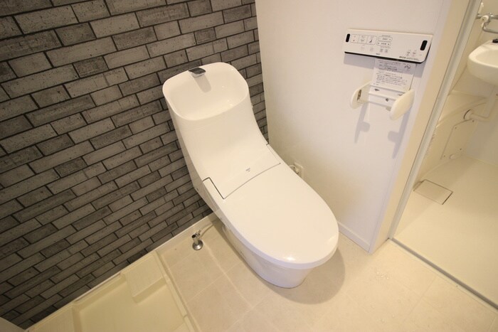 物件内観写真16　(トイレ)