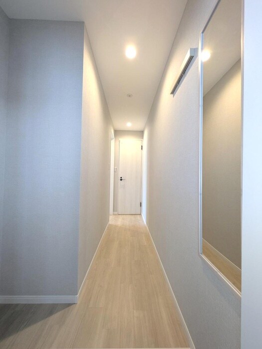 物件内観写真8　(廊下)