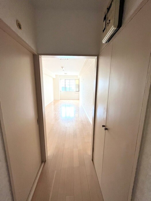 物件内観写真19　(廊下)