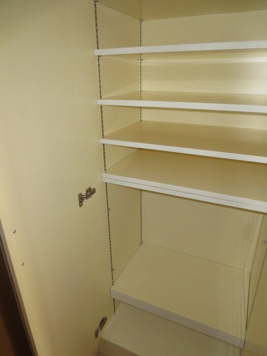 物件内観写真18　(靴箱)