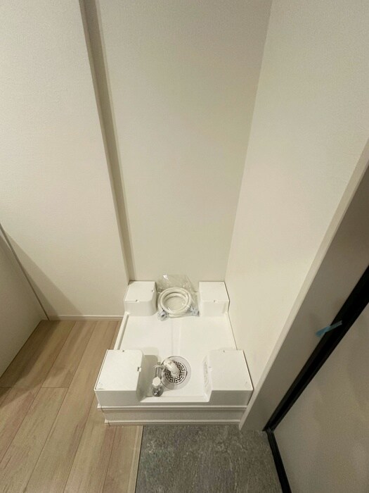 物件内観写真10　(洗濯機置場)