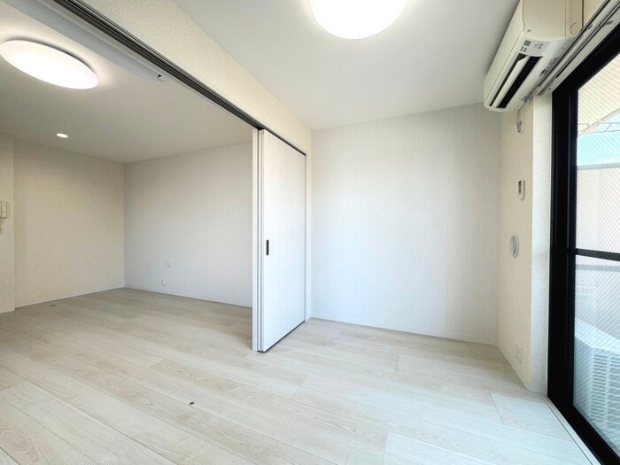 物件内観写真9　(居室)