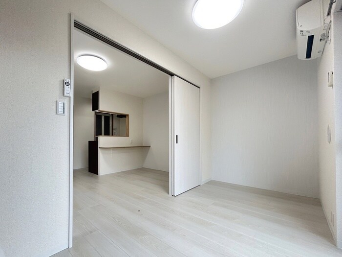 物件内観写真10　(居室)